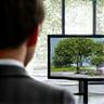 タブレットで3D設計図を顧客に示す