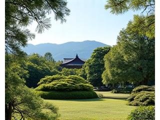 遠くの山々を庭園の一部として取り込んだ借景の日本庭園